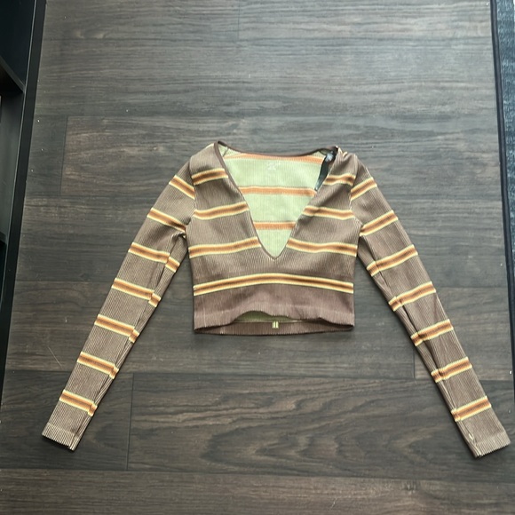 Long sleeve cropped shirt - Picture 2 of 5